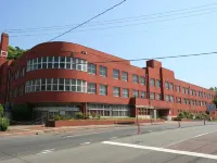 吳阪急酒店 - 停車場