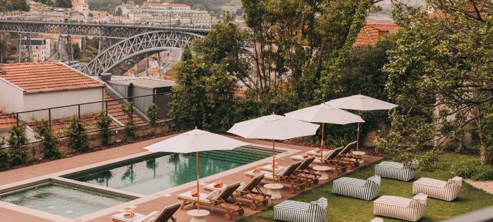 Lenscape Coterie Hotels in Porto