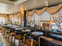 Pontchartrain Hotel St. Charles Avenue Hotels near Clay Square