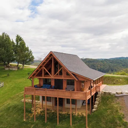 Chasing Clouds Cabin