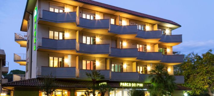 Hotel Parco dei Pini - 100mt Dal Mare Hotel di Follonica