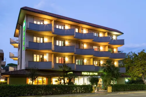 Hotel Parco dei Pini - 100mt Dal Mare - Pysäköinti