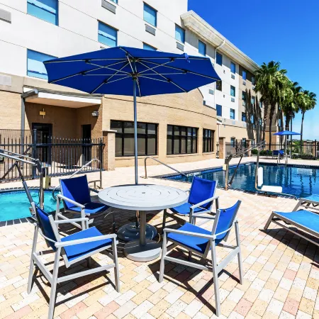 Holiday Inn Express & Suites LAREDO-EVENT CENTER AREA by IHG