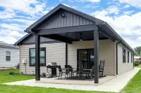 Brand New Relaxing River Retreat: Lake Erie Access - 4-Star