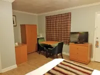 Scottish Inn - Okeechobee - parking