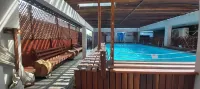 Waterland Suites - Kolam Renang