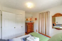 Cozy Cabin Retreat: Peaceful Mountain Views - 2-Star