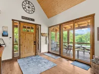New Home on South Toe River, Pet Friendly - Wifi