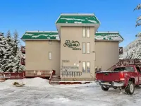 Renovated 1BR Ski-in/out Flat at Base of Alyeska Hotels near Chair 6