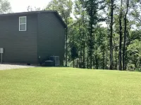 Brand new beautiful, quiet, and spacious 3-bedroom house next to Pickwick Lake - 3 estrellas