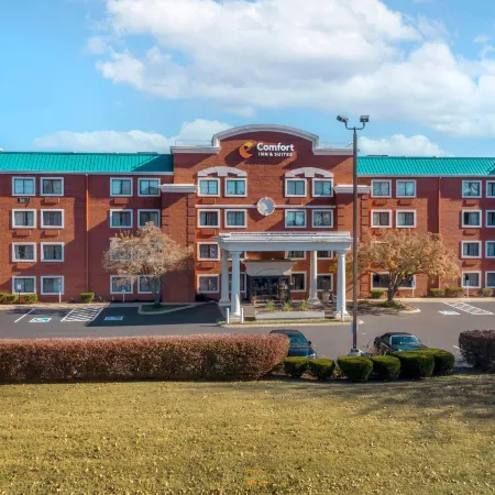 Comfort Inn & Suites