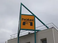 Hotelf1 Orange Centre Echangeur A7 A9 - Pet friendly