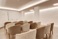 Hotel Illa d'Or & Club Apts - Airport Shuttle