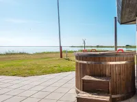 8 person holiday home in Ulfborg-By Traum - Badekar