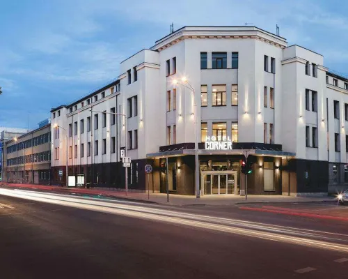 Corner Hotel Hotels near Lukiskes Square