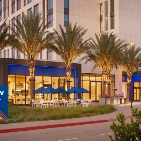 The Viv Hotel, Anaheim, a Tribute Portfolio Hotel
