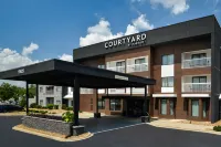 Courtyard Charlotte Matthews - Gym