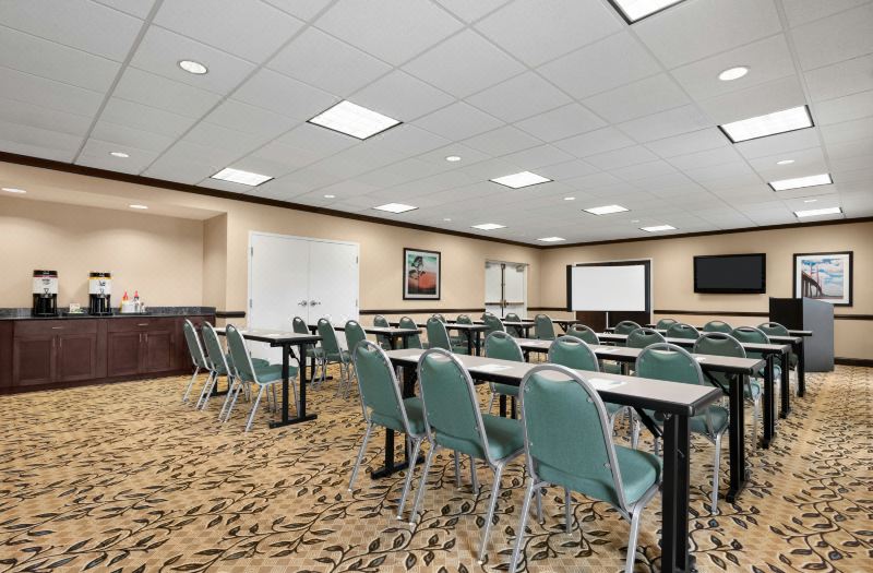 Hampton Inn & Suites Brunswick photo 3