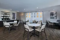 Residence Inn New Brunswick Tower Center Blvd. - Pet friendly