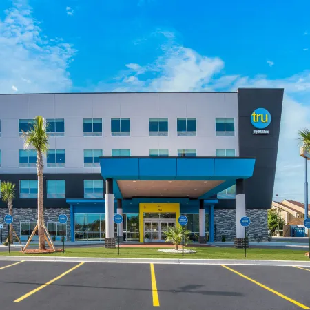 Tru by Hilton Santee