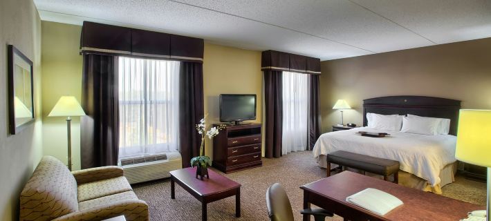 Hampton Inn & Suites Burlington Hotels in Alamance County