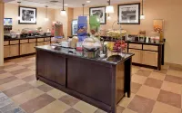 Hampton Inn & Suites Dickinson - breakfast