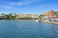 Bayfront Inn 5th Avenue - parking