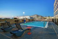 Hampton Inn by Hilton Midland South - Pools