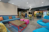 Home2 Suites by Hilton Milwaukee Downtown - Kitchens