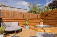 The Black Sheep Backpackers - spa