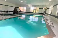 La Quinta Inn & Suites by Wyndham Boise Towne Square - Swimmingpools