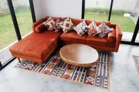 A House 2 - Boutique