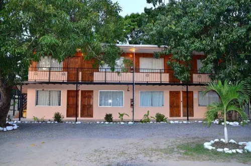 Mapi's Cabins - Motels
