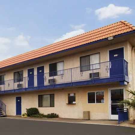 Motel 6 Henderson, NV Отели рядом с достопримечательностью «Хендерсон»