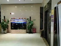 Coconut Wind Business Hotel (Qiongzhong Bus Station Store)