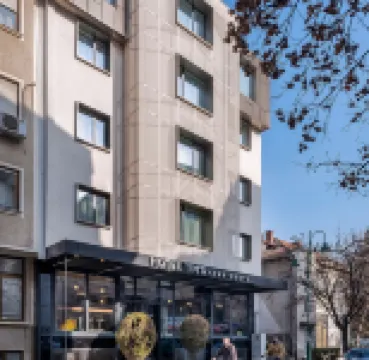 蒂姆的飯店 德蕾莎修女紀念館附近的飯店