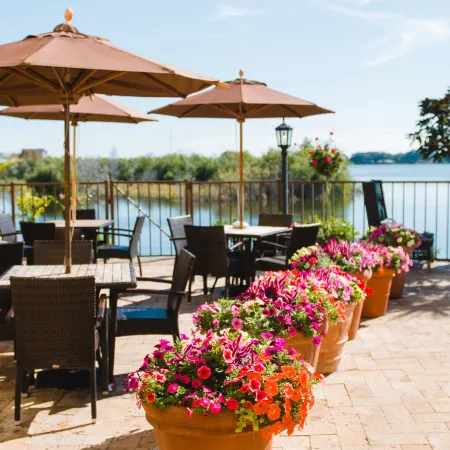 Inn on the Lakes