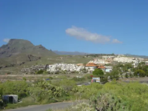 Casa Sarita - Well Maintained House in Chayofa with Pool