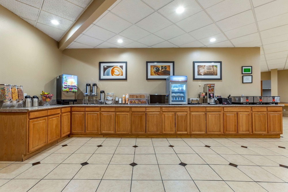 Clarion Inn & Suites