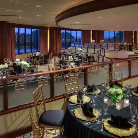 DoubleTree by Hilton Washington Dulles Airport