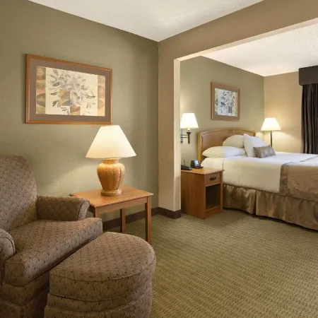 Wingate by Wyndham Little Rock