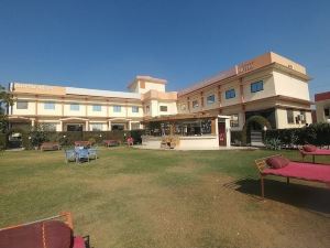 Bhittai Hotel