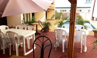 Fully Equipped Apartment in Flic-en-Flac for 2 Ppl - 500m from the Beach