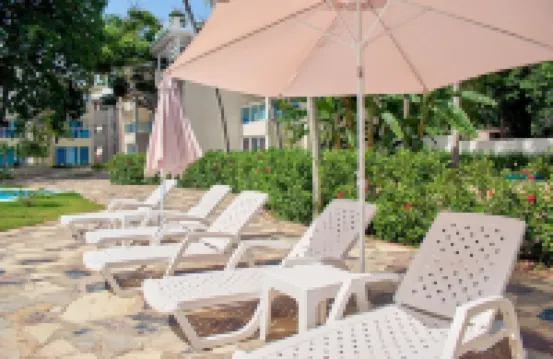 Tropical Casa Laguna