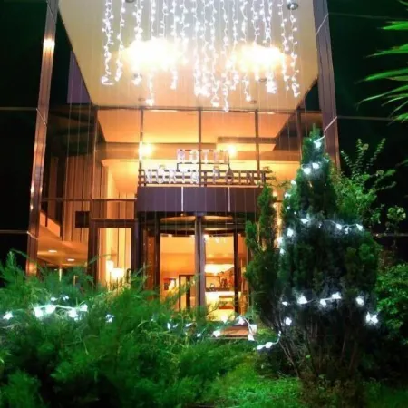 North Point Hotel