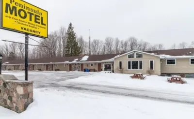 Peninsula Motel