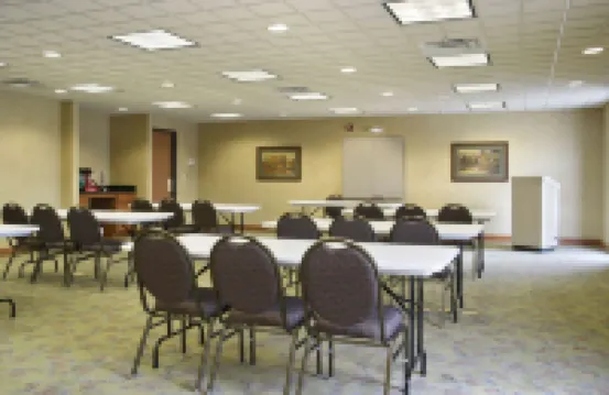 Wingate by Wyndham Bentonville Airport