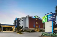 Holiday Inn Express & Suites Pensacola West-Navy Base Hôtels à proximité de : University of West Florida Innovation Institute