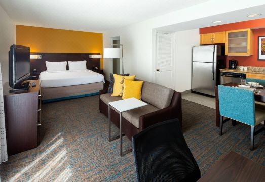 5. 레지던스 인 샌..