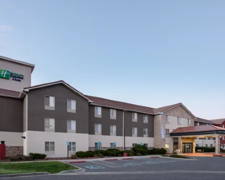 Holiday Inn Express & Suites DENVER SW-LITTLETON by IHG Hotels in Ken Caryl
